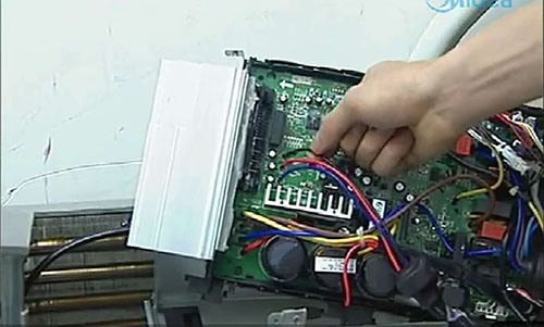 金坛美的空调电话是多少